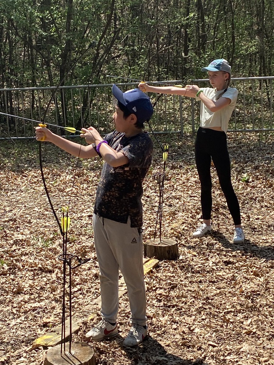 MsKFricke's tweet photo. Creating lasting memories @CampEdwardsYMCA during outdoor education!
#pennoyerpride https://t.co/ajyCGGHZhS