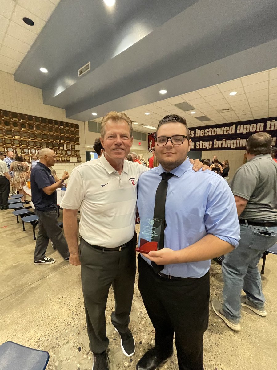 Jacob_Garrison_'s tweet photo. Last night was the fist ever annual student athlete award ceremony. It was an honor to be named “multi sport athlete of the year”for wrestling and football. Thank you for all my coaches for the past four year for helping me get to this accomplishment. https://t.co/8BveLySw7a
