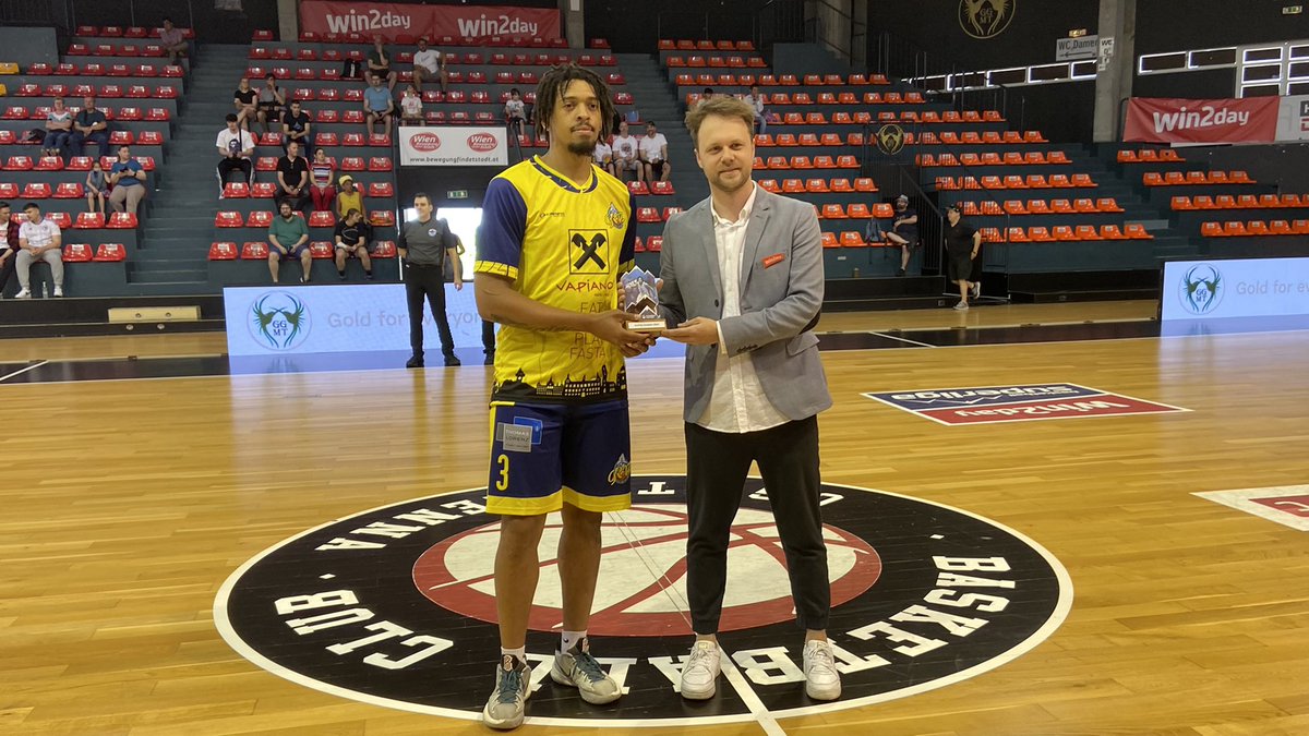 UBSCGraz's tweet photo. Unser Guard Randy Haynes ist Scoring Champion der win2day BSL! 🏆

Congrats, @rah_online! 💪

Livestream ➡️ https://t.co/zlB3uLlFGM

#ubscgraz #togetherforGraz https://t.co/ceT4Agm0OW
