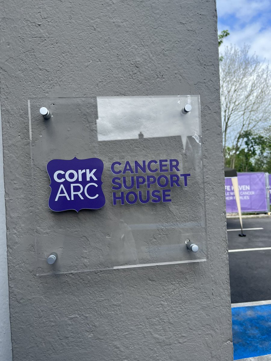 jane_shanahan's tweet photo. Lovely afternoon celebrating the official opening of @CorkARCcancer by an Taoiseach Micháel Martin. An outstanding resource for the people of Cork @Seamusoreilly18 @Mags101Margaret @hseNCCP @IrishCancerSoc #cancercare #room4arc #survivorship https://t.co/xuYDXf43kv