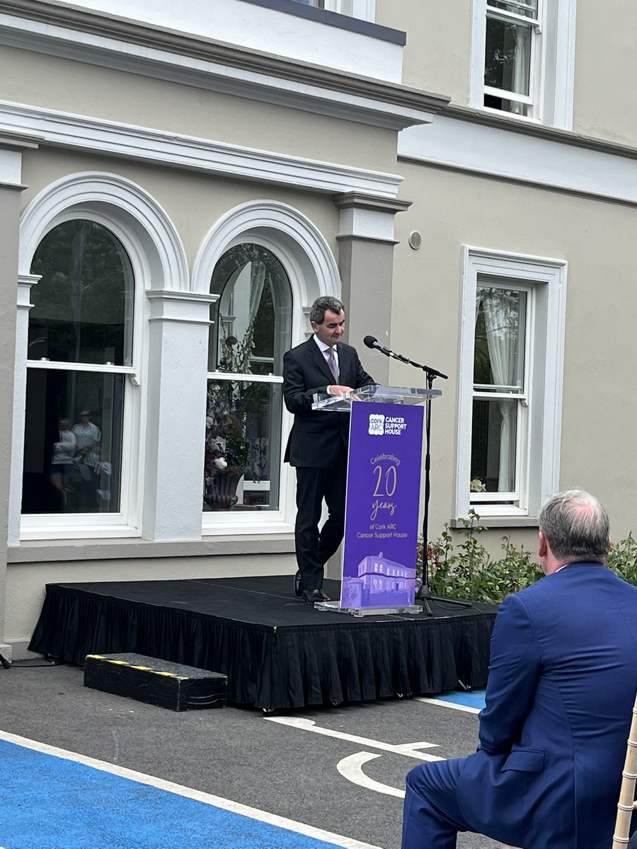 jane_shanahan's tweet photo. Lovely afternoon celebrating the official opening of @CorkARCcancer by an Taoiseach Micháel Martin. An outstanding resource for the people of Cork @Seamusoreilly18 @Mags101Margaret @hseNCCP @IrishCancerSoc #cancercare #room4arc #survivorship https://t.co/xuYDXf43kv