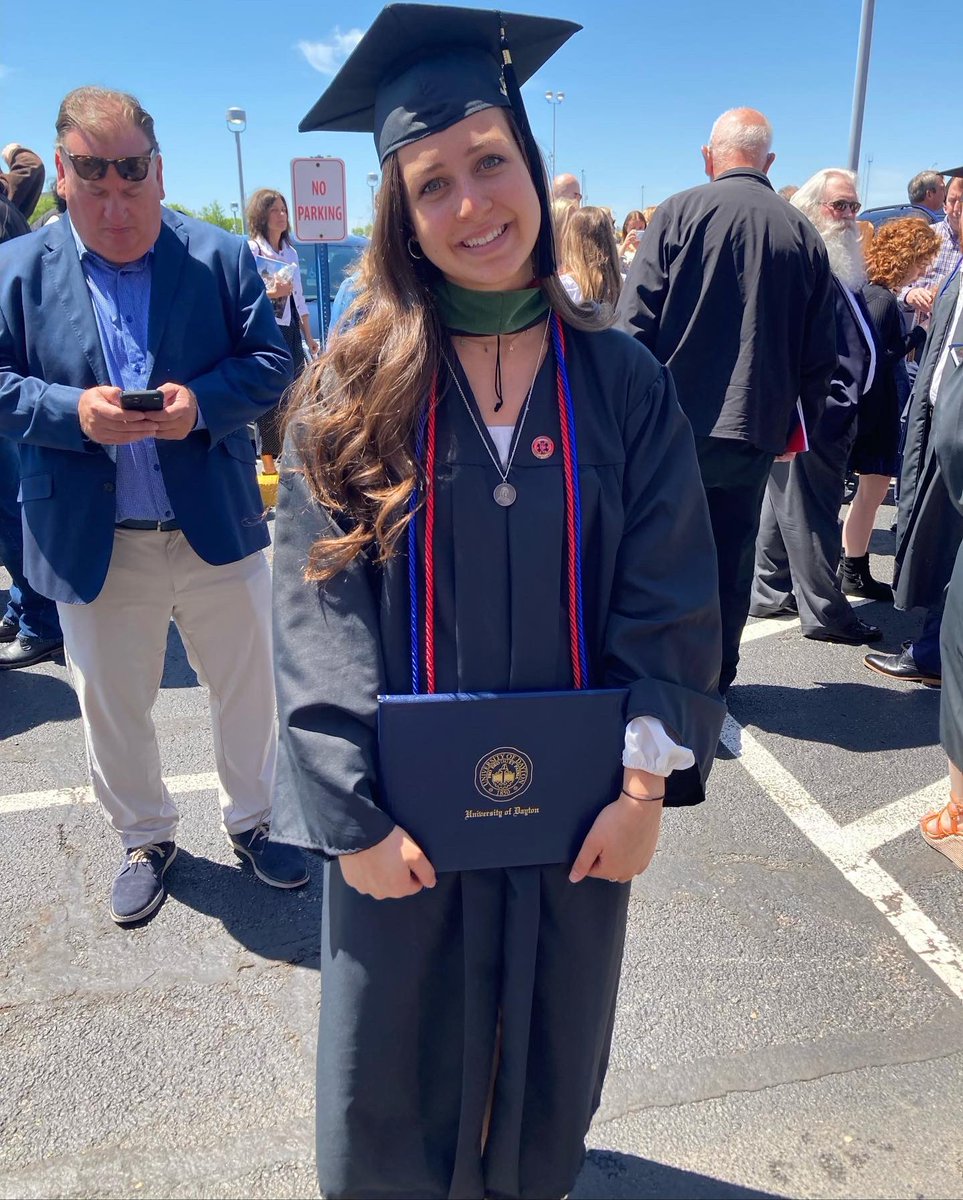VBallTRINITY's tweet photo. Congratulations  to 2018 Vball alum on their graduation from college.  We are so proud of you and can’t wait to see what you accomplish in the years to come!!❤️❤️💙💙 @morganm1510 @cfoleyy14 @lexibura4 @jackiegiulivo https://t.co/IHegJUQW89