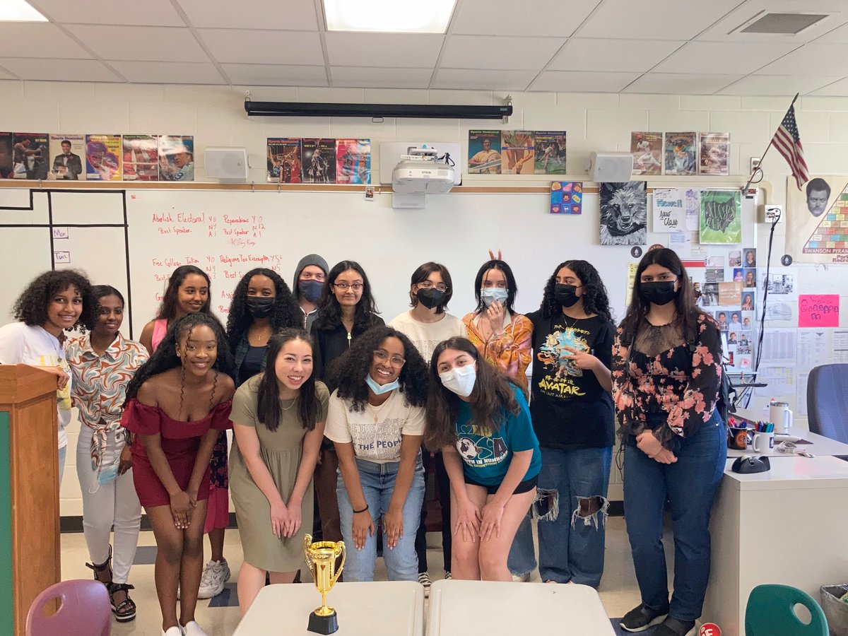 EastJSA's tweet photo. What an amazing year! We wish our seniors the best in future endeavors, and can’t wait to see the others next year 💞 https://t.co/GeyvqpfGma
