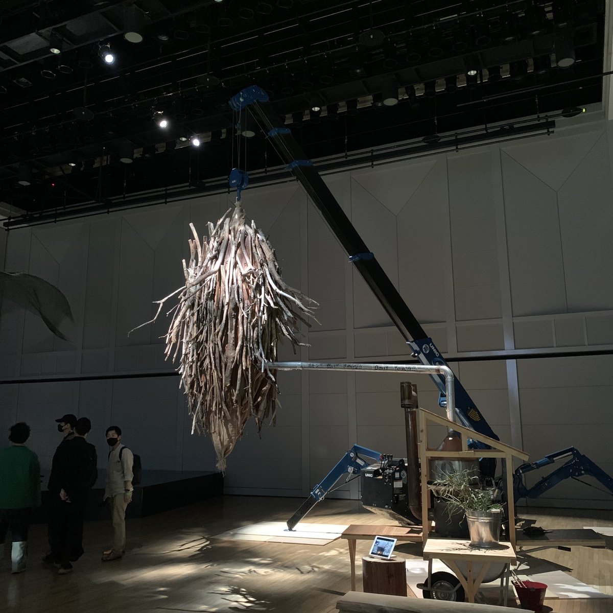labomatsuki's tweet photo. 5月15日最終日
都市型アートフェス
楽しもう🔥
@MEETYOURART 
#mfes2022 #newsoil #meetyourart #都市型アートフェス https://t.co/6tXHQsEPL4