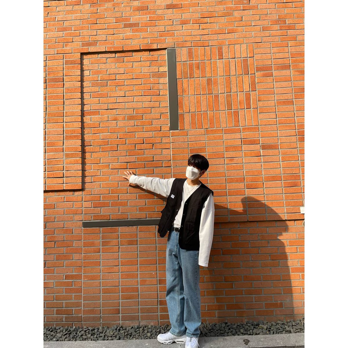timeto_seungmin's tweet photo. 210515

승스타그램 

#스트레이키즈 #StrayKids #김승민 #승민 #SEUNGMIN https://t.co/r8YuybSbjY