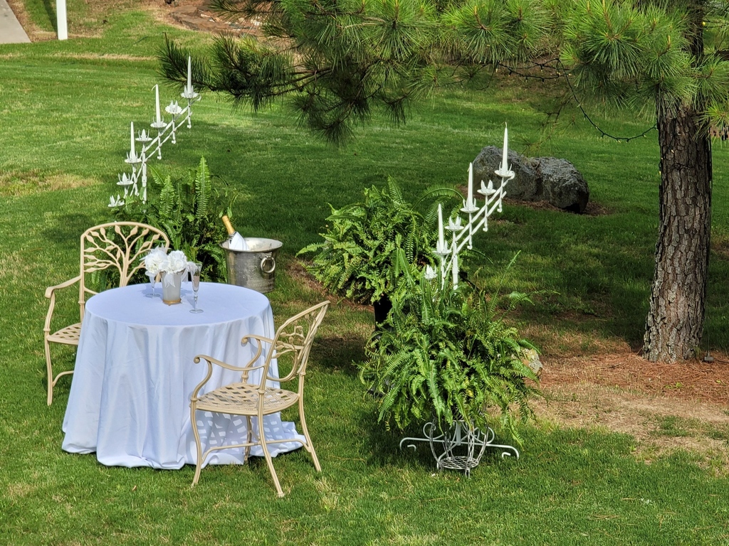 MCL_OK's tweet photo. In addition to hosting weddings and events, and presenting lodging for vacations, know that you can also come and dine alfresco among our romantic setting 💕!

Contact ☎️ us today to discover the details: https://t.co/KvT3yneauE

#mountaincreeklodge #loftsuites #tulsavenues https://t.co/b9tLhfGMjC