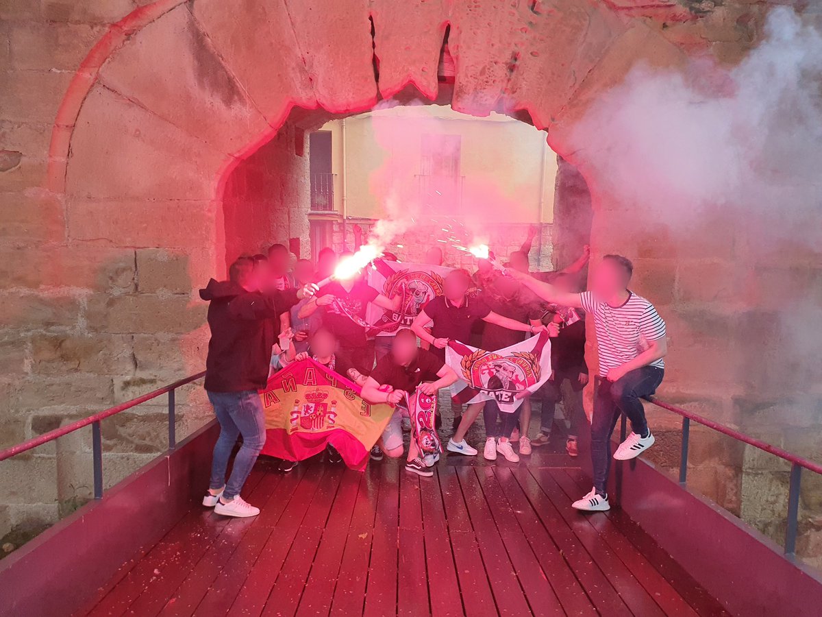 Gate26udl's tweet photo. SOCIEDAD - U.D. LOGROÑES ⚔️⚪️🔴 https://t.co/IP8L2O7wZq
