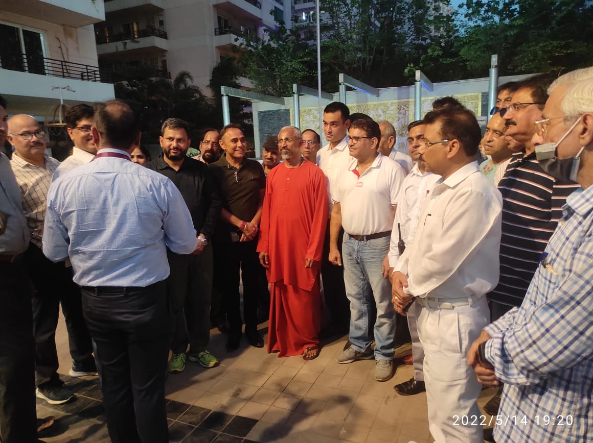 PranayamReside1's tweet photo. Some more photos from today's Bhajan Sandhya at Pranayam. https://t.co/DcSKx01f3o