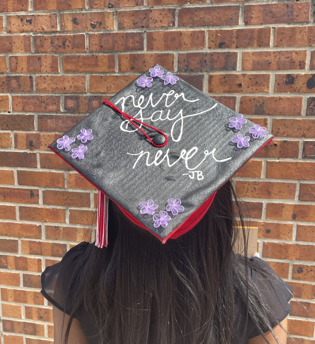 swapitoutgal's tweet photo. justin said never say never and now I’m done with college forever ;) https://t.co/Va0JMYJeV0