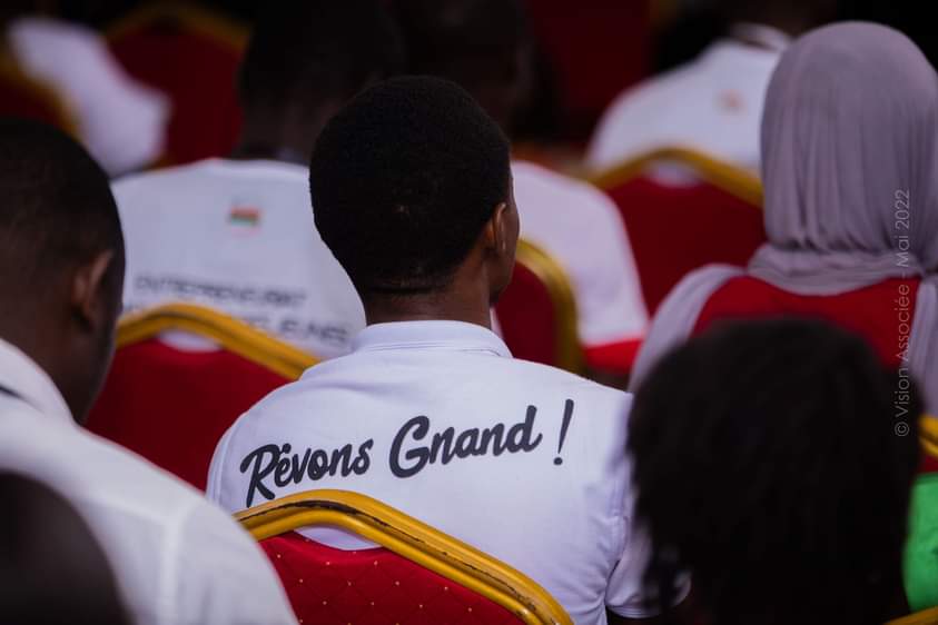 Lutheryam's tweet photo. Carrefour Jeunesse @FEMUAOfficiel @AfDB_Group RDV validé Mindset et Financements Inclusifs. Avec les Jeunes, vous accompagner dans la course, sans courir à votre place ! Ensemble et Solidairement, l’Afrique que nous voulons! @EnoHafsa @NajadeLindsay @AMELIEGUE @KindoB @batdes https://t.co/7H2dHSmHXL