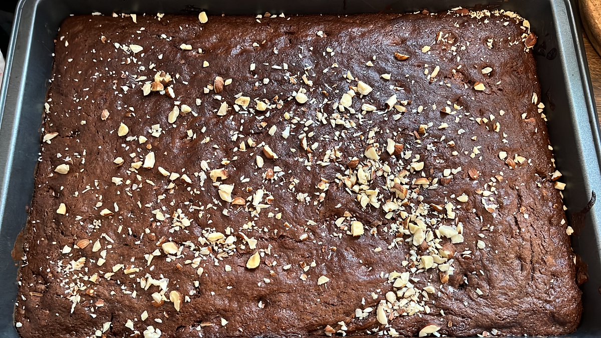 Deumus82's tweet photo. @Skadijs @SimplySteffen Ja natürlich hab ich mich exakt an jeden Arbeitsschritt gehalten. #CoCooking 🤡 https://t.co/niuQOYfJtR