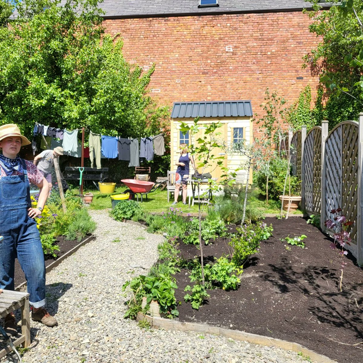 emergencypoet's tweet photo. Poetry Pharmacy Physic Garden in progress! Such a joyous thing!
Thanks so much Esther and @lizcolebrook with some extra muscle from lovely Mirka Duxberry  
I do love you wonderful women!
Just a few £100 to go to reach our target....
https://t.co/w4D1sKli12
❤️🙏❤️👩‍🌾🌸☘️🌿🌱 https://t.co/eEUxURHeUw