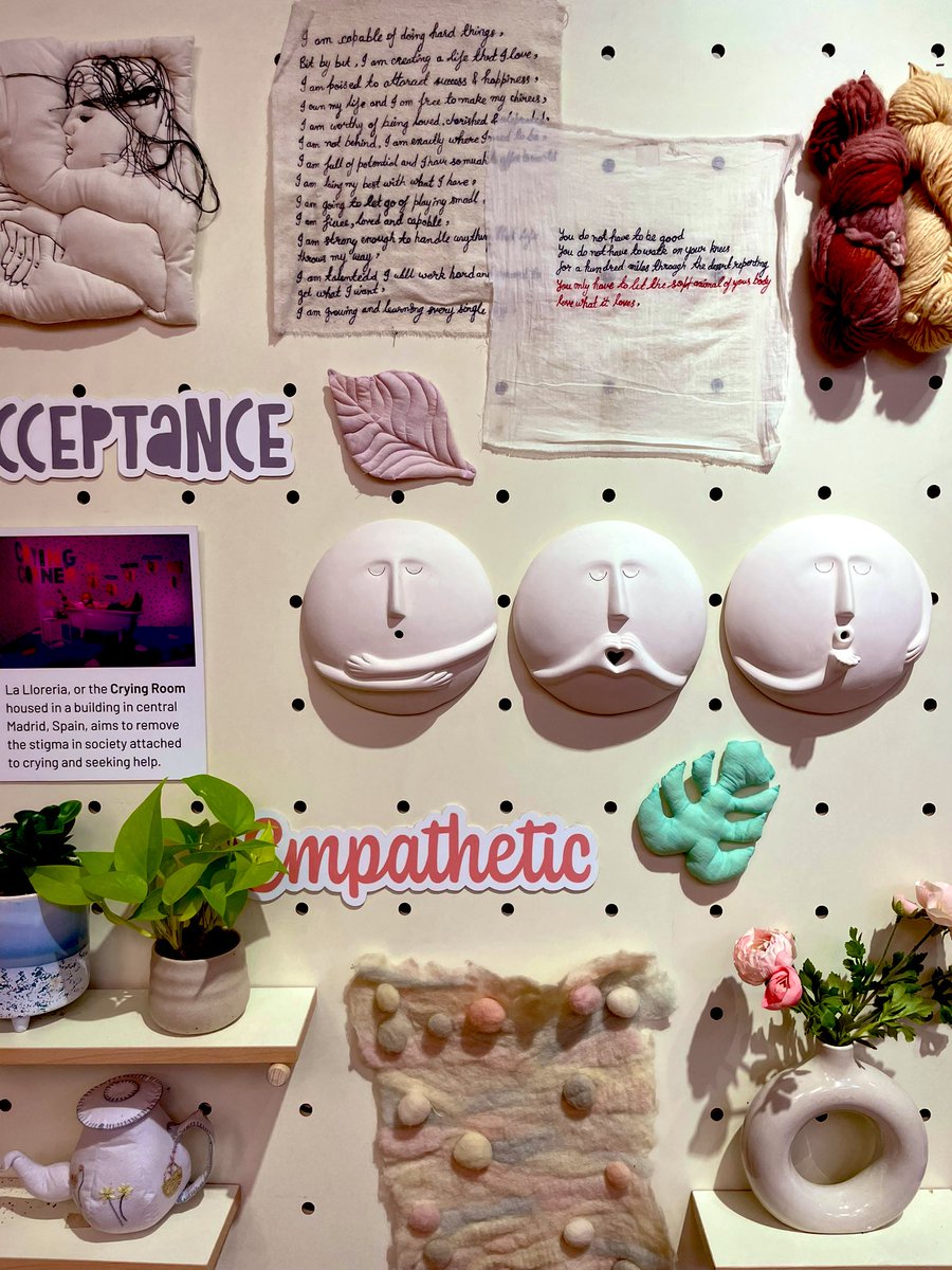AnadiSharmaInd's tweet photo. Sending #positivevibes from #IndiaDesignWeek #IndiaDesignWeek2022 https://t.co/O1FWNU4P0w