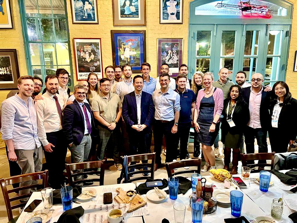 The 2022 #AQuilon team and alumni dinner at #AUA22  #NOLA 

Our strength lies in our #Diversity and 🌍 representation

🇺🇸 🇬🇧 🇩🇪 🇻🇳 🇮🇹 🇷🇴 🇮🇳 🇨🇦 🇱🇧 🇸🇦 🇮🇶 🇨🇳 🇫🇷 🇧🇷 🇲🇽 🇹🇼 🇸🇬 🇵🇰 🇰🇷