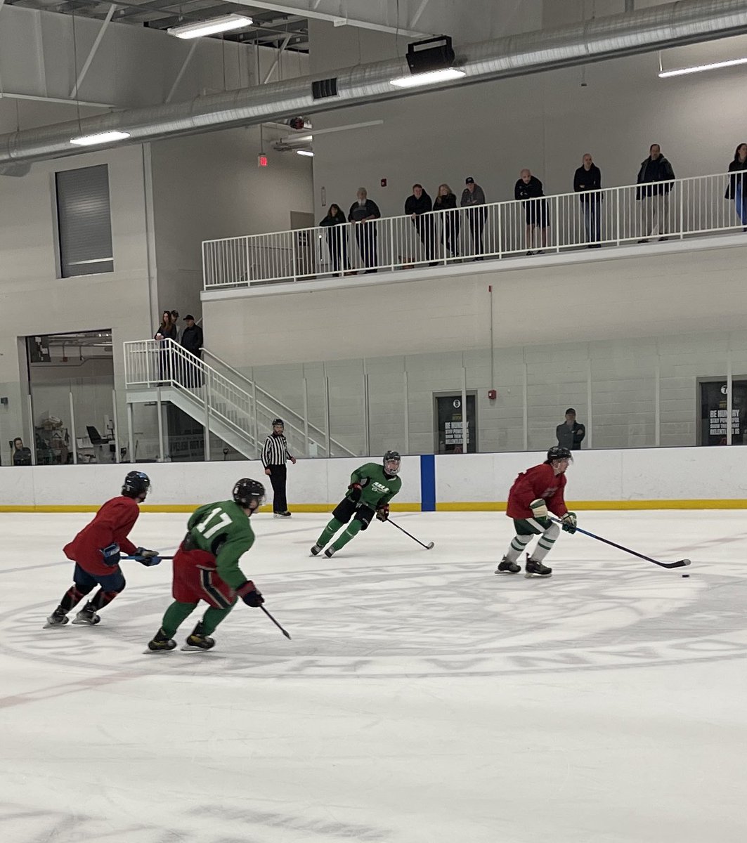 Jr A team wins 4-2 over Apple Core. Goals from Bechutsky, Larrea, Stroik, &amp; Lerner. Miller and Mattern combined in net with some key saves.