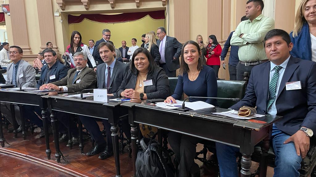 AdrianoMorone's tweet photo. Participamos del la 45° Reunión Plenaria del @parlanoa realizada los días 12 y 13 de mayo en la ciudad de Salta. Allí parlamentarios de las distintas provincias del NOA impulsamos acciones tendientes al desarrollo de nuestra región y nuestros pueblos. https://t.co/kVgiVeriQp