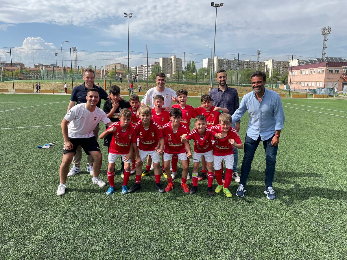 🗒️ RESULTADOS | #LaFactoríaDelVal

🏆 LIGA 

🙋🏽‍♂️ 1ª DIV. AUTONÓMICA ALEVÍN F.7
⬇️ GRUPO 2
📅 JORNADA 24

ALEVÍN F7 "A" 5⃣-0⃣ Villalbilla "A"

⚽️⚽️ Robert 
⚽️ Fer 
⚽️ Marcos 
⚽️ Dani 

¡Dos finales para ser campeones! 

¡Gracias a la Directiva por el apoyo! 

#TuEquipo