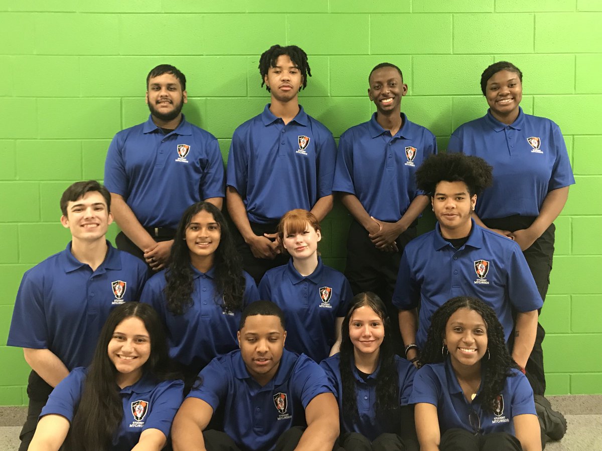 WHS_FireRescue's tweet photo. They passed the EMT skills. So proud of this group of Richland 2 students @JenniferrCain @MrsTNicholson @myoung5886 @RedhawkJackson1 https://t.co/sPeGLaAGdo