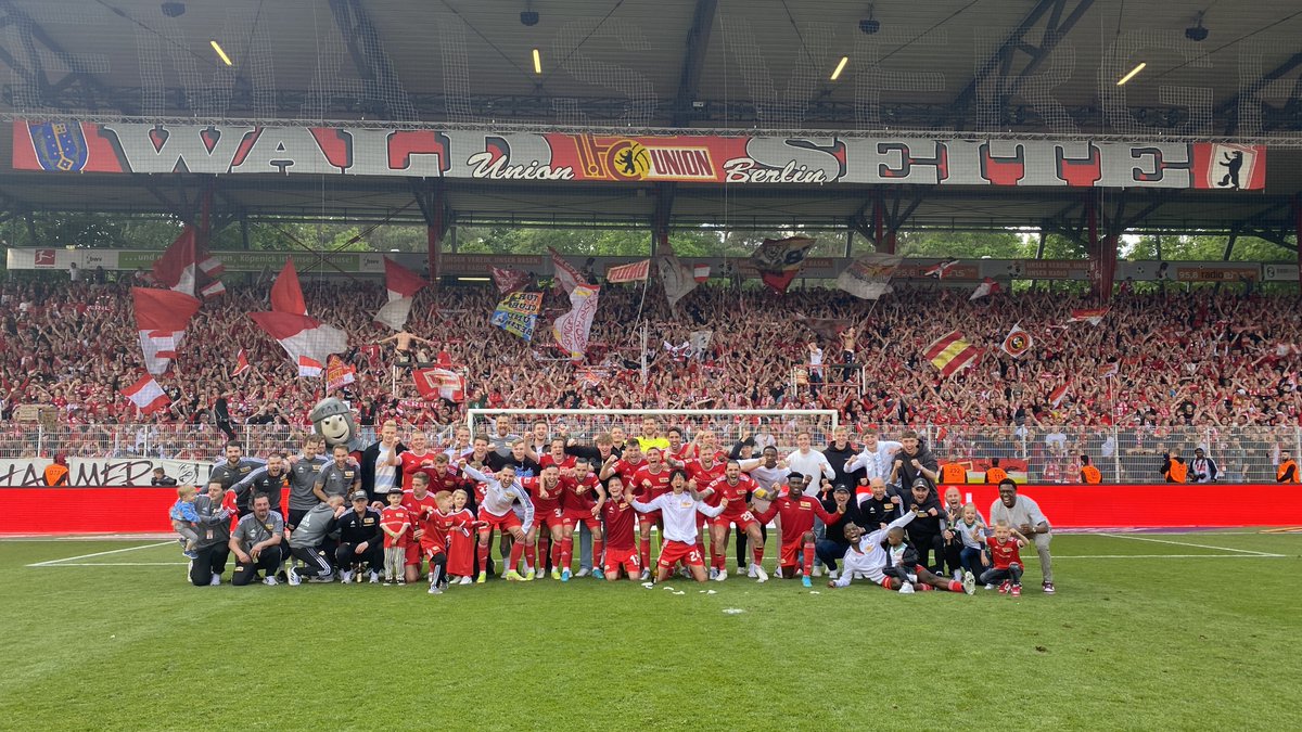 fcunion's tweet photo. Platz 5⃣ der Bundesliga 🔴⚪️ https://t.co/9RUSKzUb9m