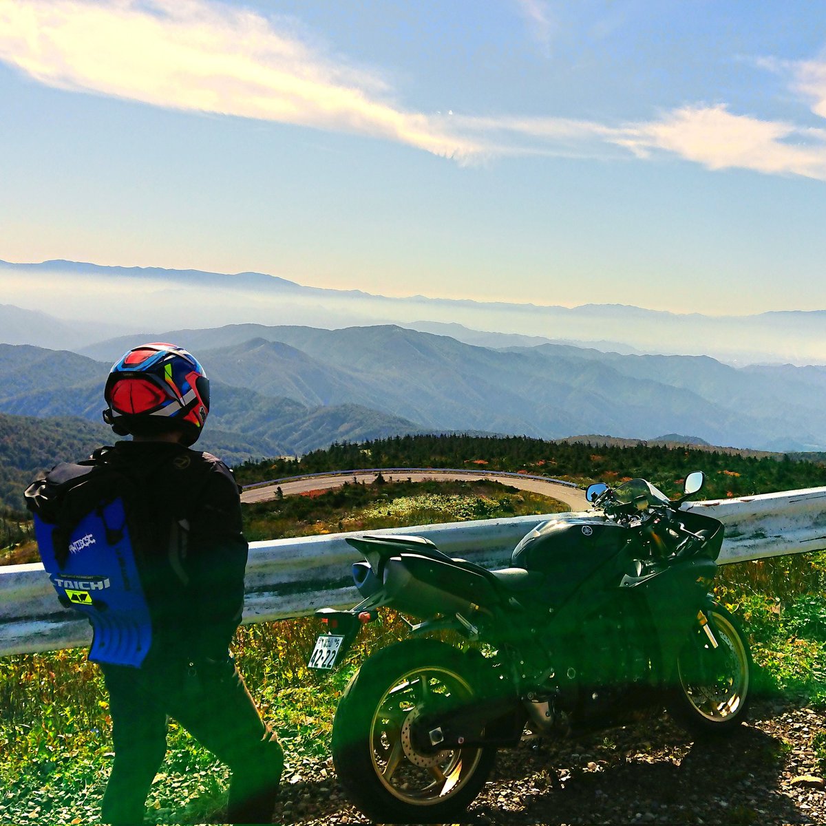 Kousyo_Re1's tweet photo. 〜固ツイ〜
性別:男
年代:20代
住み:宮城県 北の方
車種:YZF-R1 2009・GRヤリスRZ
趣味:バイク/車/筋トレ/ゲーム/アニメ
好き:SS/峠/肉/コーヒー
ひとこと: コバルトはノルマ、クロスプレーンいいぞ
ガンガン絡みましょう🙏
#バイク乗りとして軽く自己紹介 
#バイク乗りと繋がりたい 
#YAMAHAが美しい https://t.co/BiXcMbCXiS