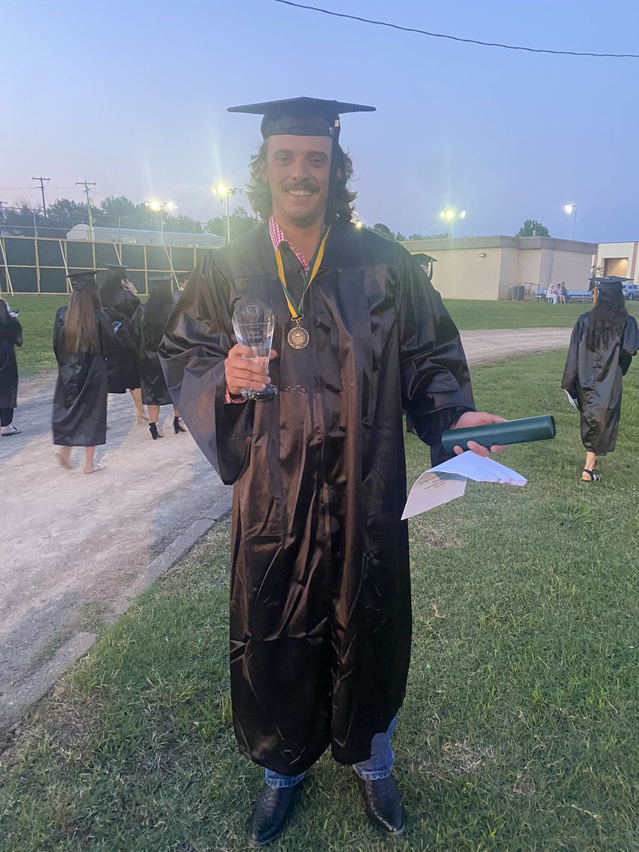 Congratulations to our very own <a href="/BoboBrewer/">Bobo Brewer</a> who received the “Distinguished Service Award” at Graduation last night. It is the highest student honor awarded at PJC recognizing academic achievement and service to both PJC and the community! 🐉
#PJCbaseball #BuiltDifferent