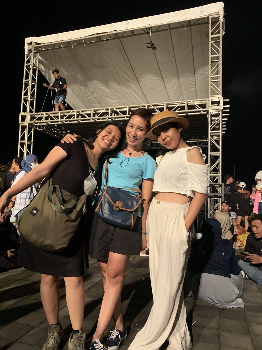 balkonjes beibs... <a href="/rayhanasarah/">sarah rayhana</a> <a href="/oviermawati/">Ovie Ermawati</a> 💙💙💙