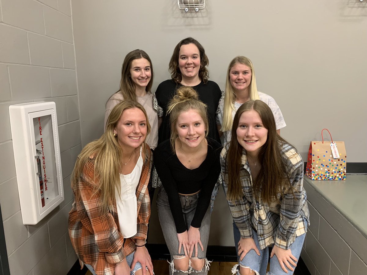 BE Huskies Girls Basketball tweet media