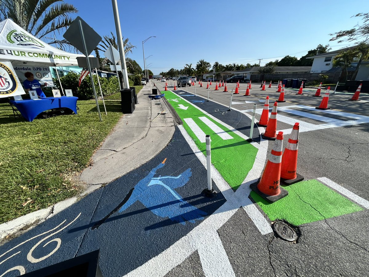 jesusfuentes80's tweet photo. @atgmiami, @MPOStephanie, @mendymendrala used short-term, low-cost, and scalable interventions intended to create long-term change on NE 15th Avenue. Good job guys! Keep up the good work &amp; thank you for letting us be part of this! [END] #AltaFieldNotes #BTactical #placemaking https://t.co/hPZ1AoNxMY
