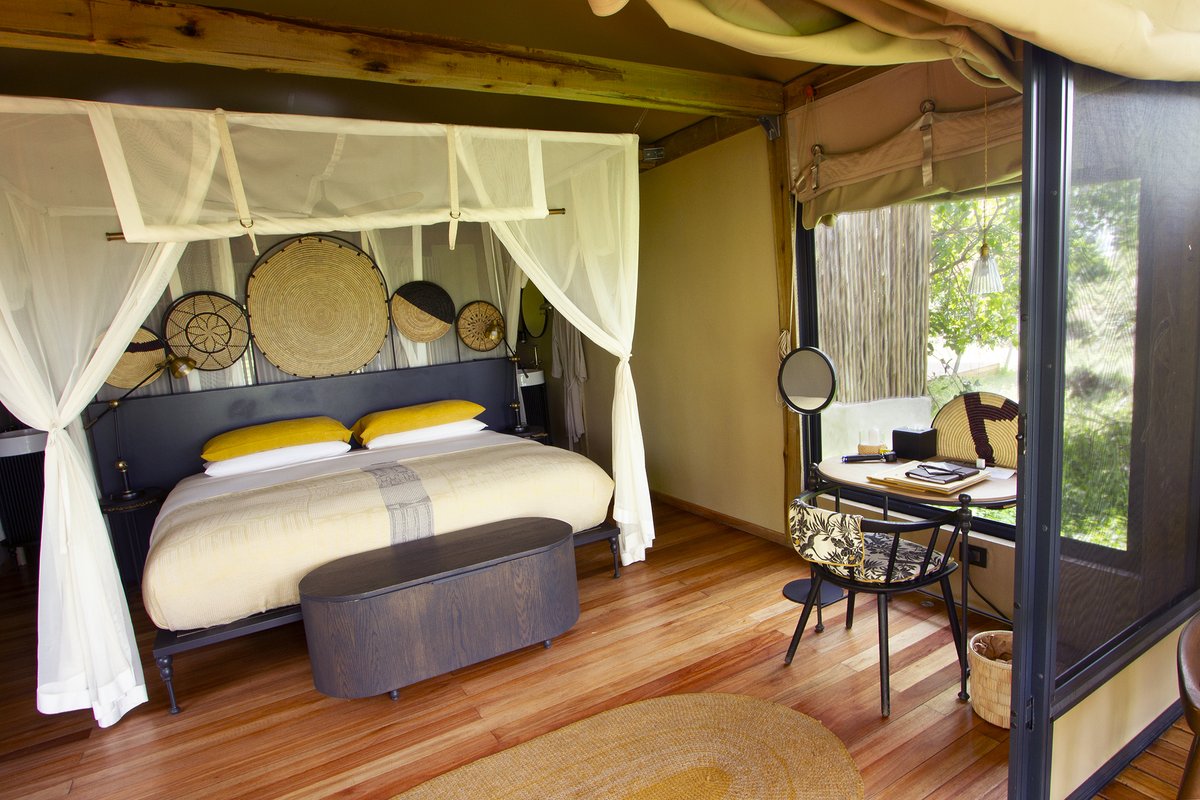 TravelUbuntu's tweet photo. The nourishing Khwai Leadwood Tented Camp, Okavango Delta Botswana. Situated on the banks of the Khwai, this tented camp is positioned beautifully within the community-run concession.
#UbuntuTravel #TimeToTravel #AfricanBushCamps #LuxuryTravel #LuxurySafari @BushCampsAfrica https://t.co/a1gYDFuFya