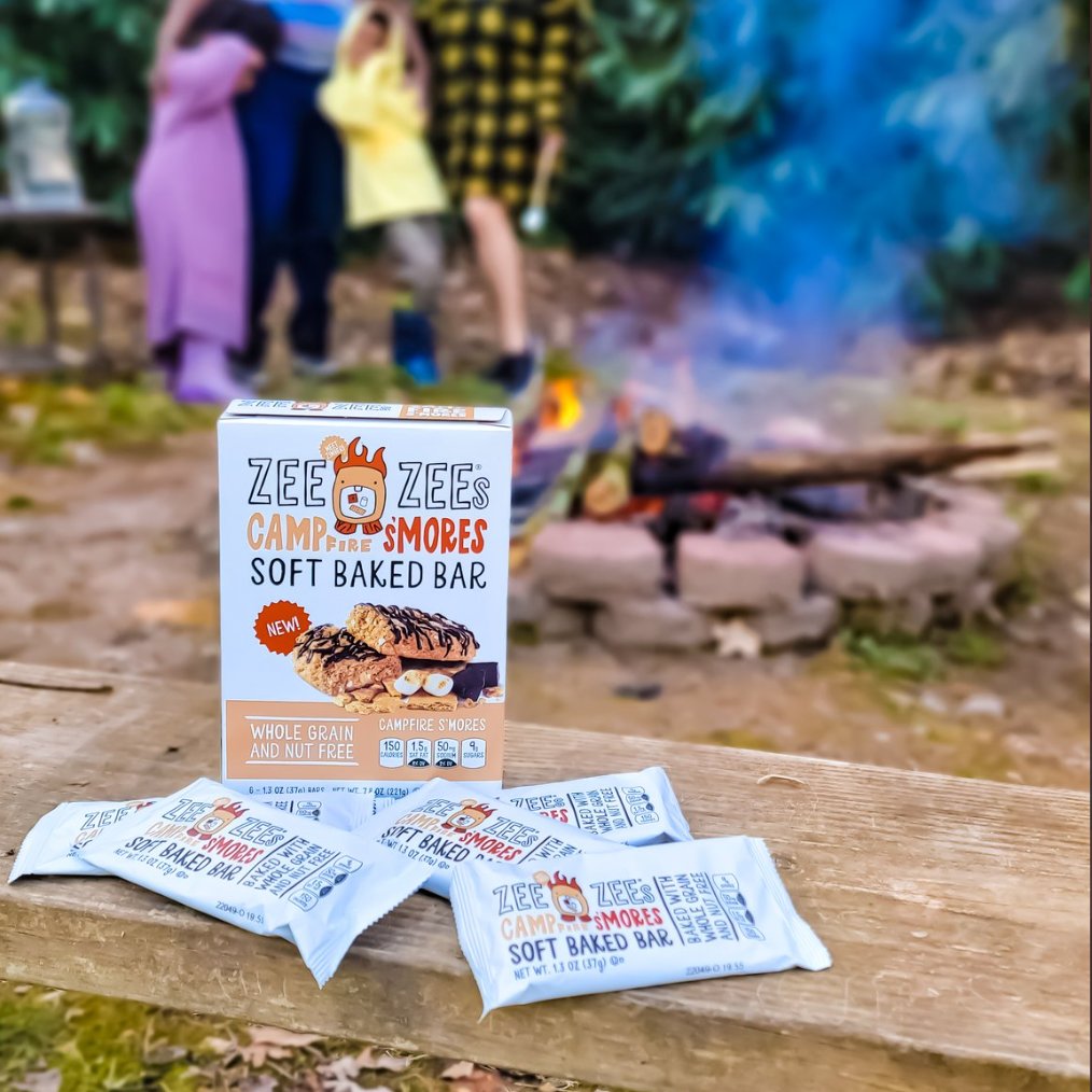 ZeeZeesFoods's tweet photo. What better snack flavor to bring on your camping trip than #CampfireSmores #softbakedbars? 🔥🏕️ #zeezees #smoressnack #campingsnacks #campfiresnacks #softbaked

Shop our Campfire S'mores and other soft baked bars flavors online and in stores: https://t.co/DNw0NWaRCU. https://t.co/UIYi6VDDfv