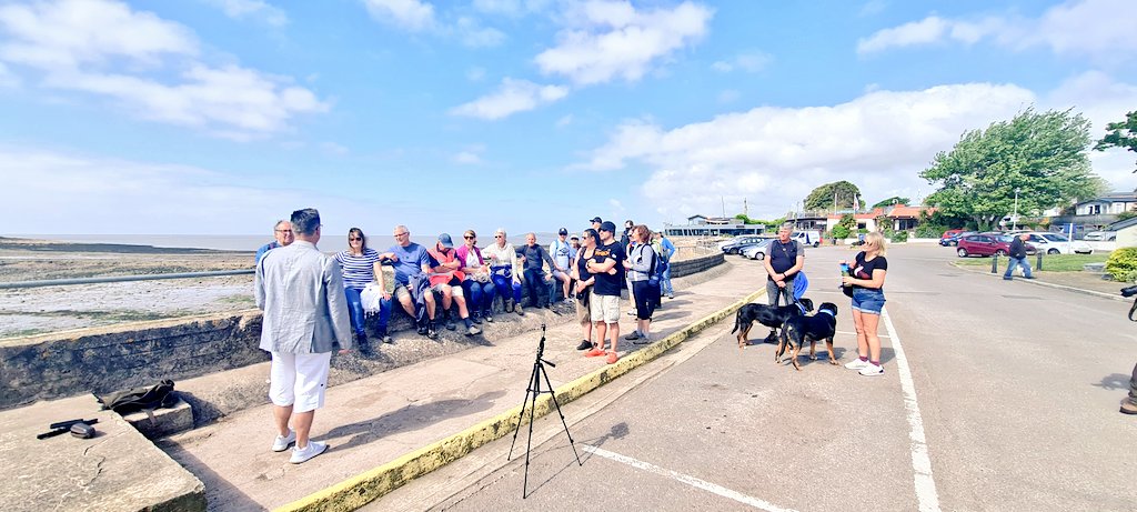 CTywydd's tweet photo. Another great walk done and enjoyed @visitthevale #10daysinmay from Sully to Penarth pier. Fantastic talks from Graham Loveluck-Edwards & Anthony Hearst and we met Guillermo Marconi at St Lawrence Church! Grazie!! #125years #marconiday #amdroynyfro Thanks also to @WheadonsTravel https://t.co/asSnqPZgrn