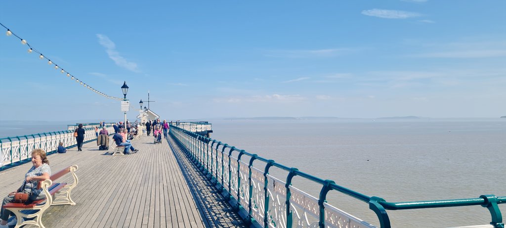 CTywydd's tweet photo. Another great walk done and enjoyed @visitthevale #10daysinmay from Sully to Penarth pier. Fantastic talks from Graham Loveluck-Edwards & Anthony Hearst and we met Guillermo Marconi at St Lawrence Church! Grazie!! #125years #marconiday #amdroynyfro Thanks also to @WheadonsTravel https://t.co/asSnqPZgrn