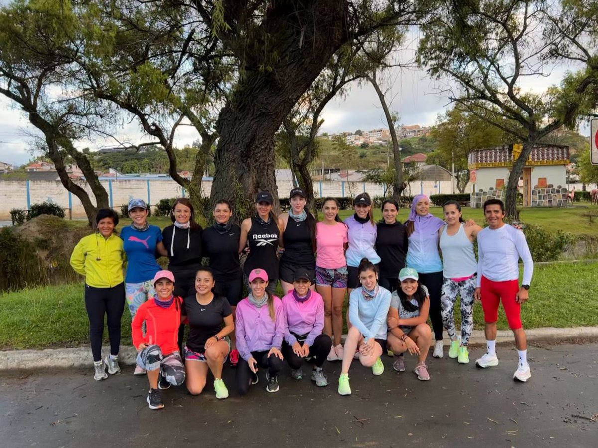 karla_noriega1's tweet photo. ¡Qué bonito empezar así el sábado!  🙌🏻🏃🏻‍♀️💓 https://t.co/5LV0Vv9UCB