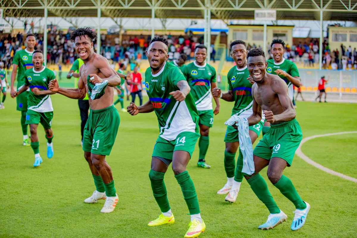 kiyovu_sports's tweet photo. 💚 What you've all been waiting for...🤫
Iyi #Ntsinzi Nyituye BurimuYovu☘️wese! AHO ARI!
#KIYOVU♡ | #URUCACA☘️ | #MECKY🫶 https://t.co/QmbxPKu2qo