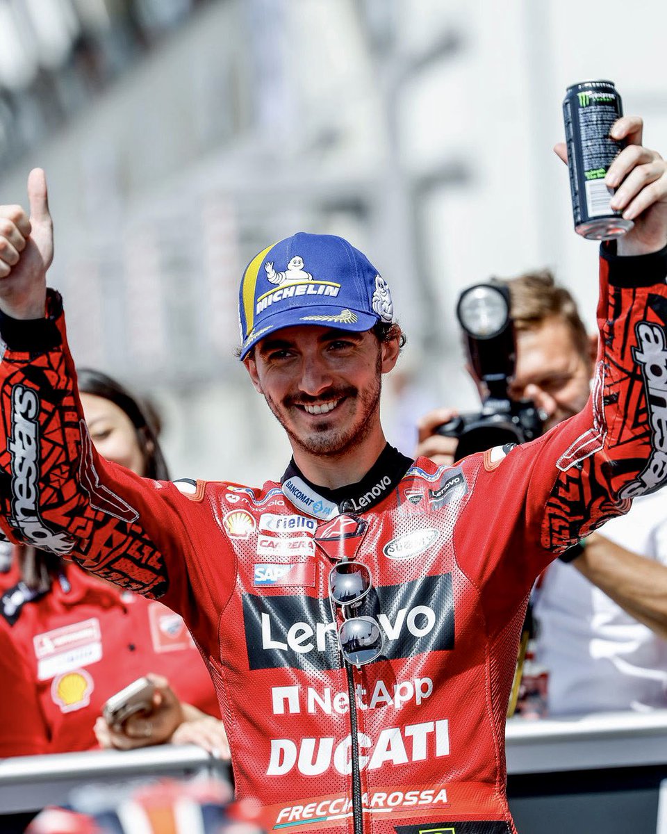 PeccoBagnaia's tweet photo. #FrenchGP 🇫🇷 

Record breaking pole in a row (1’30”450) but this time with a good company to share the croissant 🥐😜🤝🏼 
@ducaticorse 
#ForzaDucati #GoFree https://t.co/IuRjjYnS26