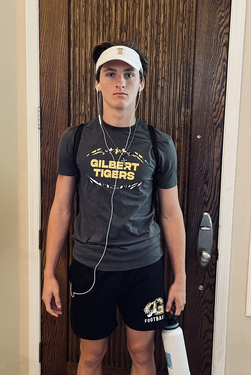 Sporting new @TigersGrid apparel <a href="/Nick_Cardine/">Nicholas Cardine</a> @zdawgzilla @TigerStrongAz  <a href="/GilbertTigerGo1/">Gilbert Tiger Gold</a>