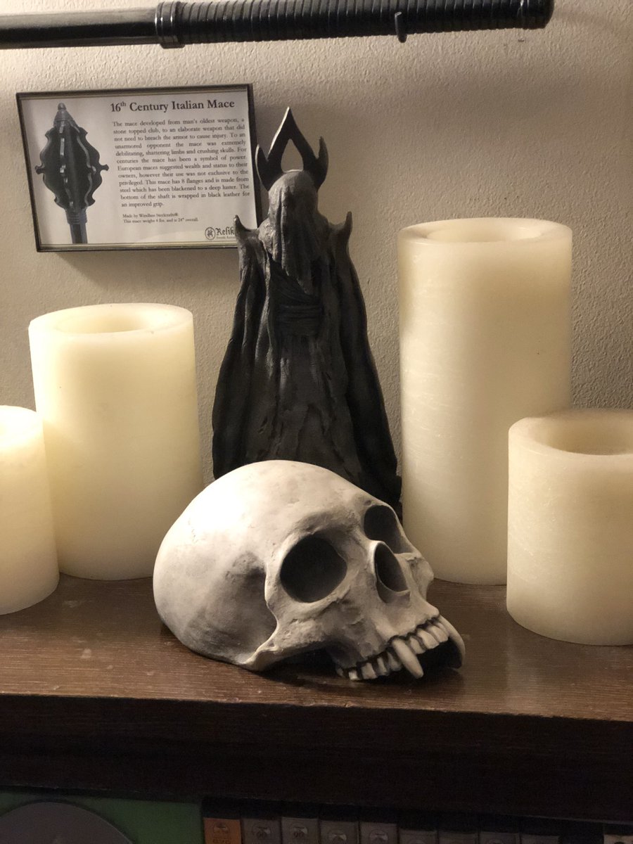 CaptainFoley's tweet photo. Vampire skull #skull #headbone #vampire https://t.co/6x4MHPqmfl