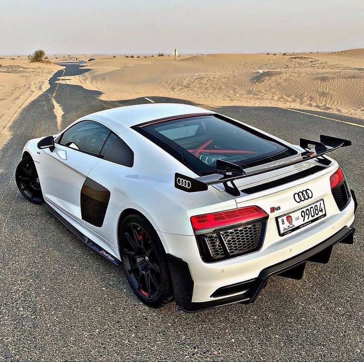 carpxrnpicx's tweet image. Audi R8 V10 Performance
