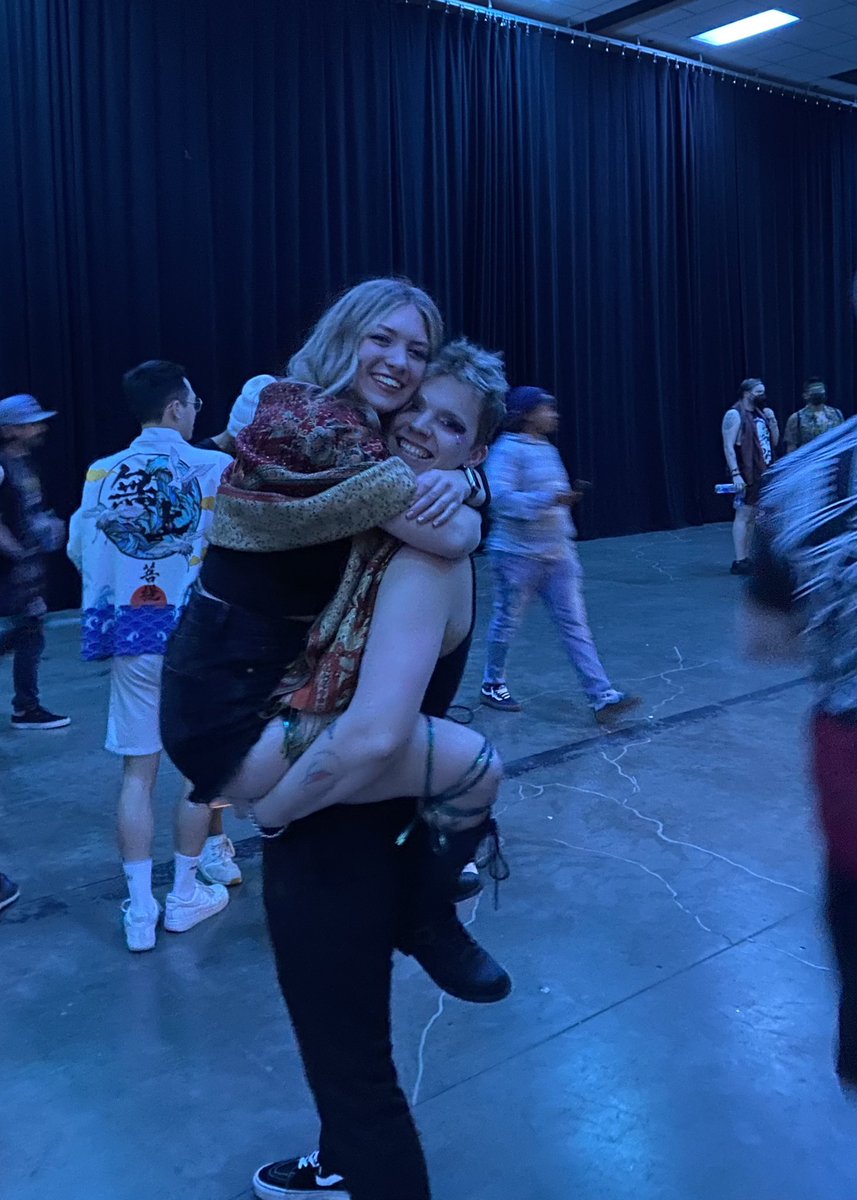 kodilaraeee's tweet photo. We love you @OfficialRezz 💘💘
@zacharyinhayler https://t.co/tywHTdrWzF