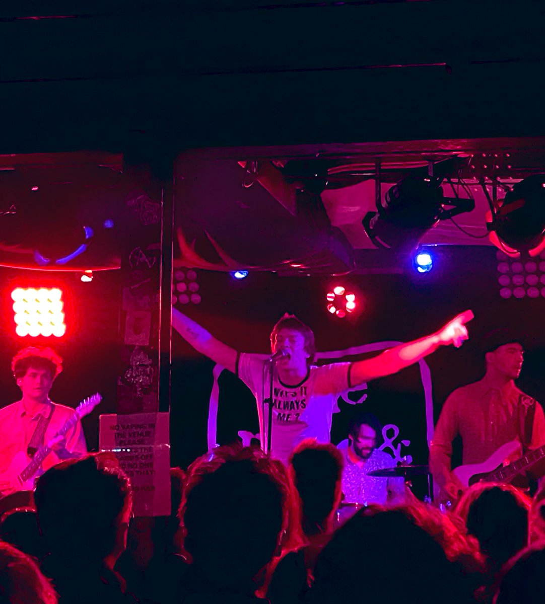 Big fucking show from @wearetheshakes. Left nothing on stage, not even their tambourine. Go see them in a town near you soon. #TGE22 #AJNatTGE