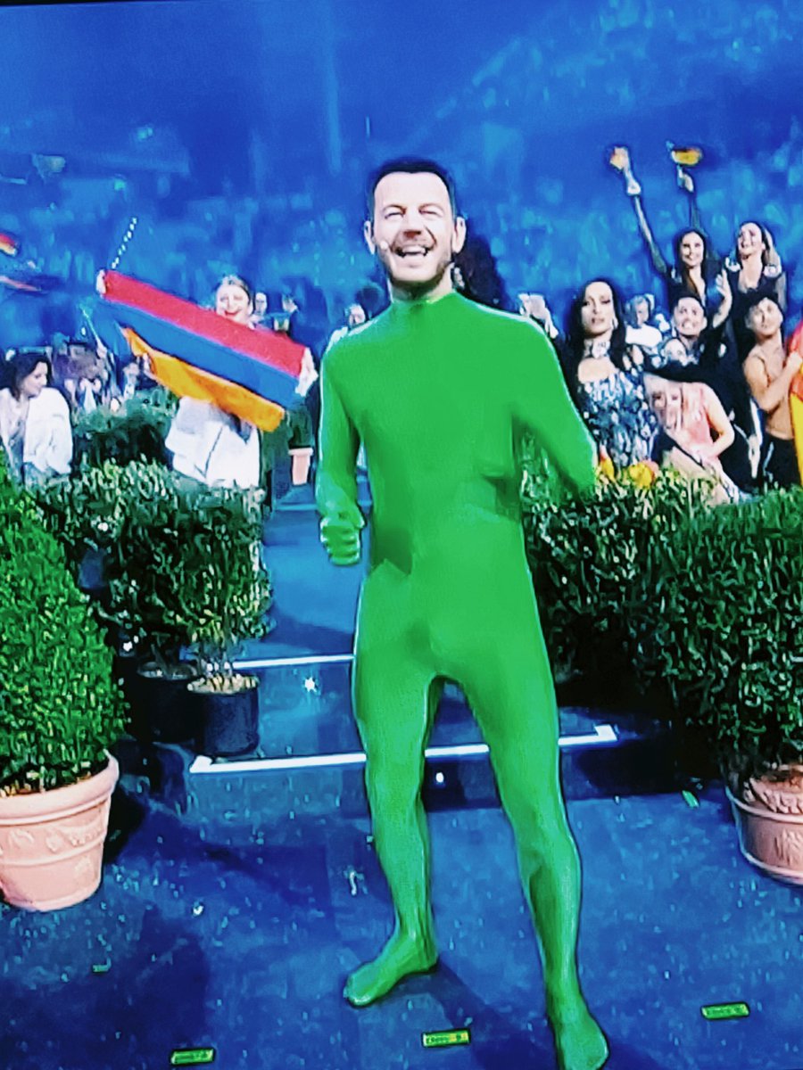 Ljkond83's tweet photo. #Eurovision2022 #Eurovision #EurovisionRTVE https://t.co/oYUHjgPz8A