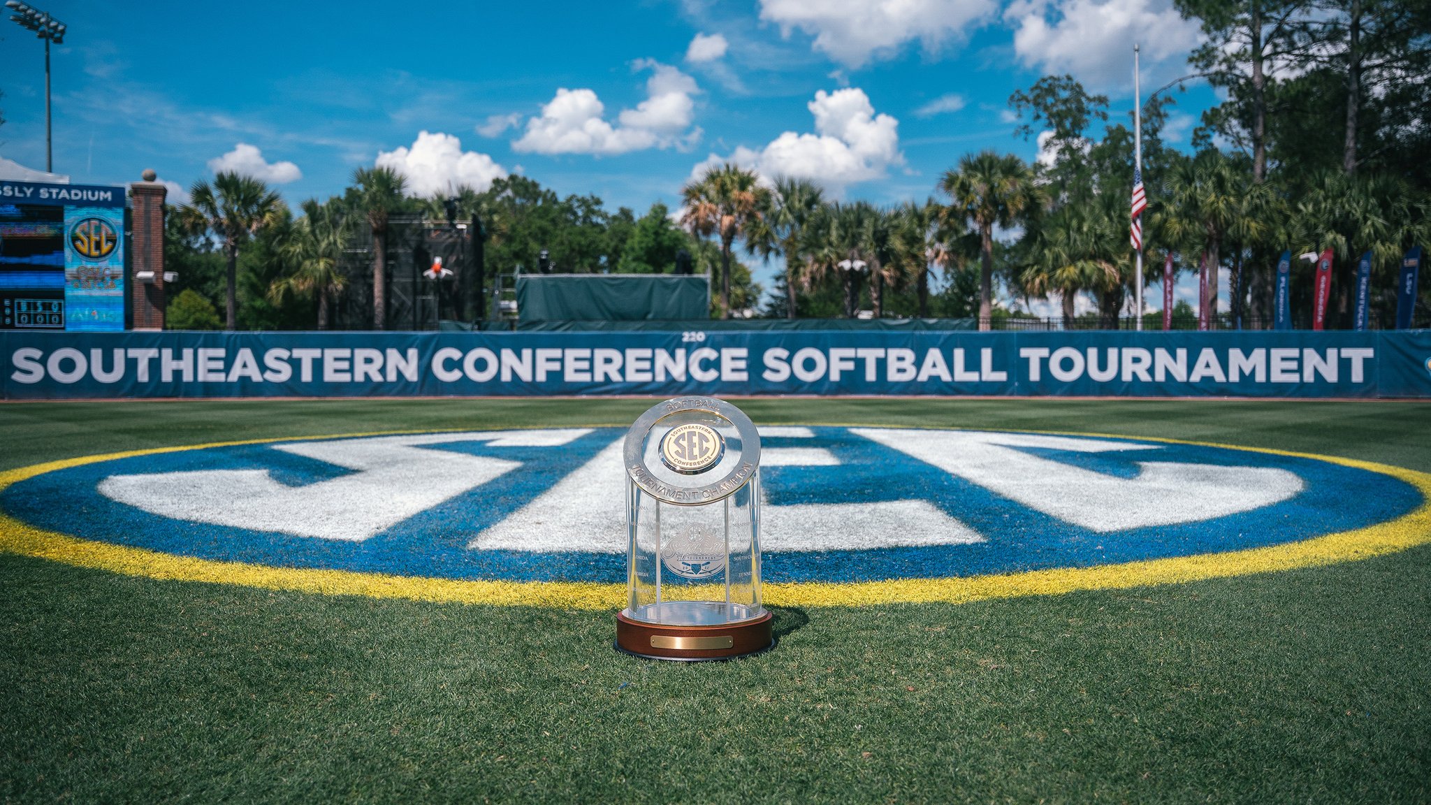 Southeastern Conference on Twitter "𝑻𝒉𝒆 𝑯𝒂𝒓𝒅𝒘𝒂𝒓𝒆. 🏆 RazorbackSB