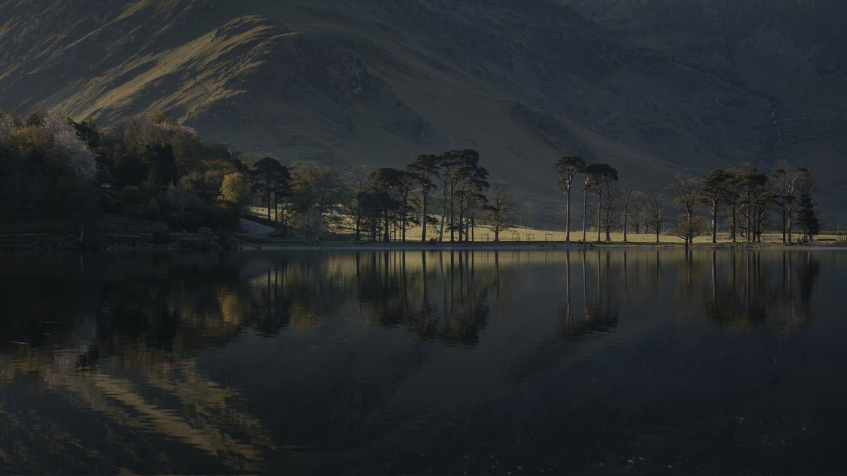 • BUTTERMIRROR •

Lake Buttermere, Lake District.
#NFTCommunity #nft #nftphotography