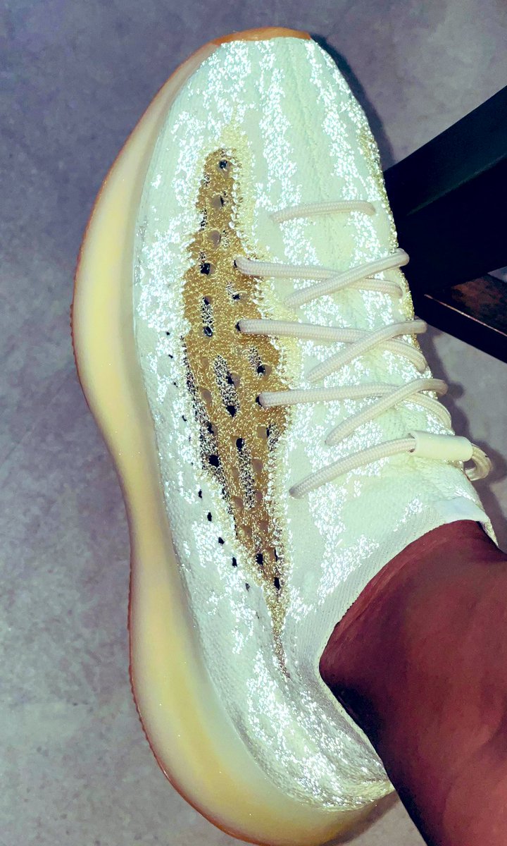 BoostizLife's tweet image. Took the YZY 380 Yecoraites out today. #yoursneakersaredope
