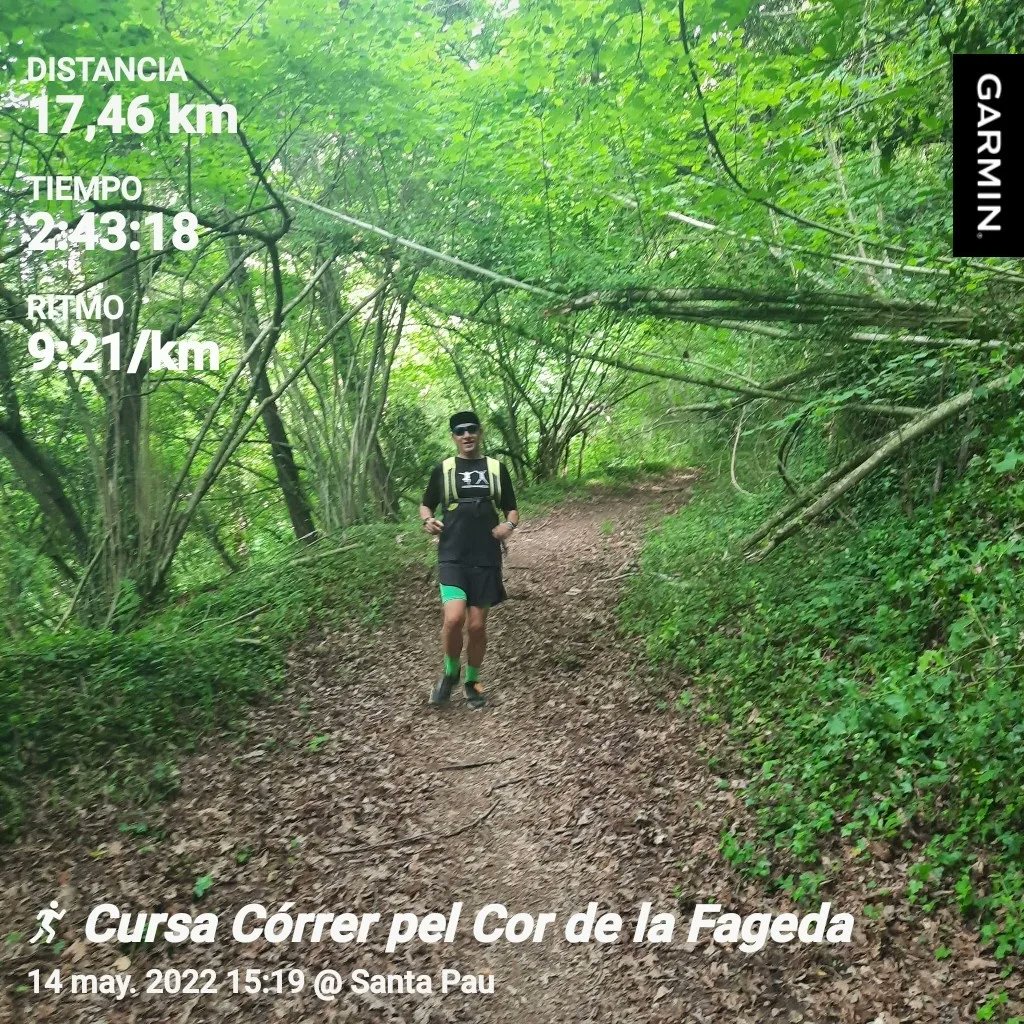 danisoriano70's tweet photo. DEBUT con mayúsculas de @06xesca en el trail Córrer pel Cor de la Fageda, ni la caida en el km 7 ni los 2 k extras han podido con ella! Grande cariño!
La segunda del finde!
#day592 x 2
#RunEveryDay
#metodosori
#RonhillSpain
#drinkingrunners #kmsxalimentos #nofunnorun
#mrfree https://t.co/2K2AwUBePn