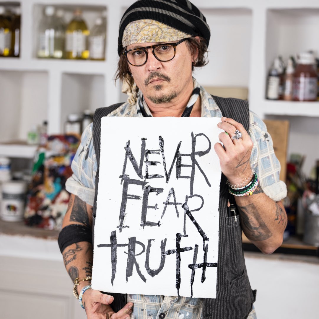 andysignore's tweet photo. WE LOVE JOHNNY DEPP! I also love the #JusticeForJohnnyDepp community for helping get the TRUTH OUT! #JohnnyDeppIsInnocent #AmberHeardIsAPsycopath https://t.co/2aRJlisfxF