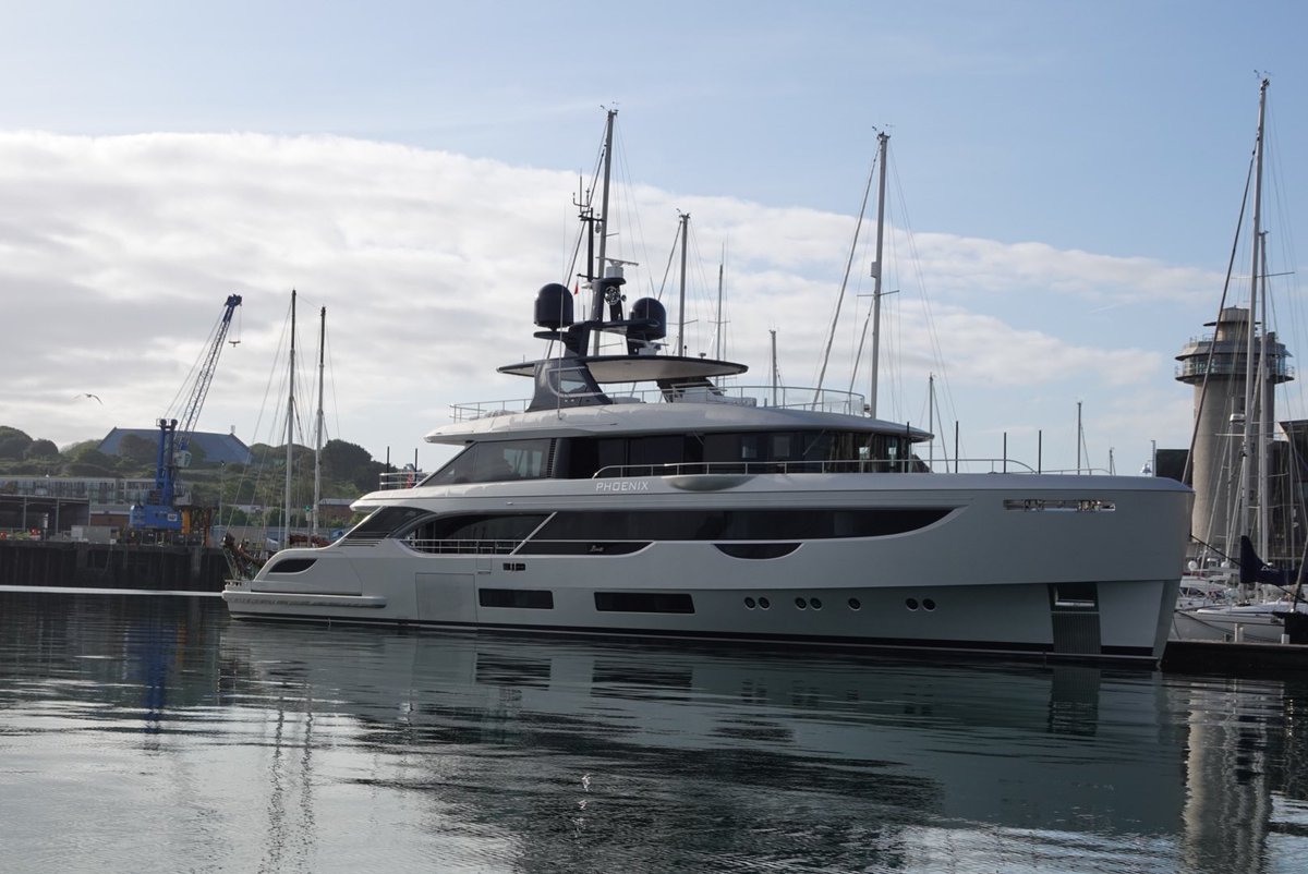 Miles Carden (@milescarden30) on Twitter photo Superyacht <a href="/HarbourFalmouth/">Falmouth Harbour UK</a> outside <a href="/TheNMMC/">National Maritime Museum Cornwall</a>
#harbourlife
#AtlanticGateway 🇬🇧
⚓️
🌊
🛥
🛳
#yacht #marina #Falmouth #Marine #Superyacht #superyachts #FalmouthHarbour #UK #Ports #Harbour Superyacht <a href="/HarbourFalmouth/">Falmouth Harbour UK</a> outside <a href="/TheNMMC/">National Maritime Museum Cornwall</a>
#harbourlife
#AtlanticGateway 🇬🇧
⚓️
🌊
🛥
🛳
#yacht #marina #Falmouth #Marine #Superyacht #superyachts #FalmouthHarbour #UK #Ports #Harbour