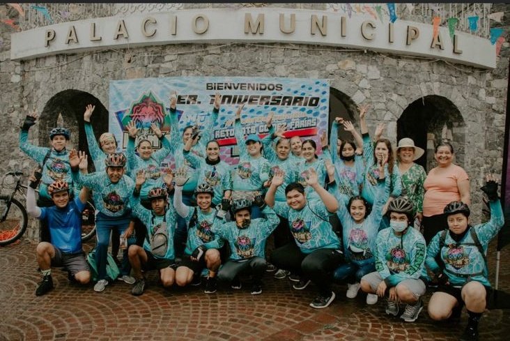 SilviaBotello7's tweet photo. Aniversario Lion's Bikers, Gómez Farías, tam https://t.co/LEJqpkBMtH