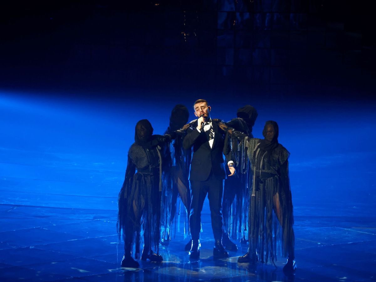 paracetamor's tweet photo. No sabía que los dementores eran polacos #Eurovision https://t.co/Yl90FAoO0v