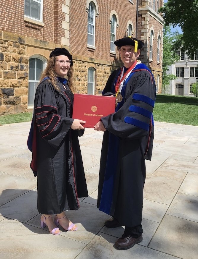So proud of Dr. Jenny Burgman. After completing a wonderful and important dissertation on rodent diets and dental microwear, she’s off to teach biology at Columbia University!